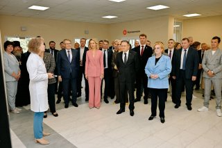 Новые возможности для высококвалифицированной медицинской помощи детям: в Сарове открыта современная детская поликлиника ФМБА России