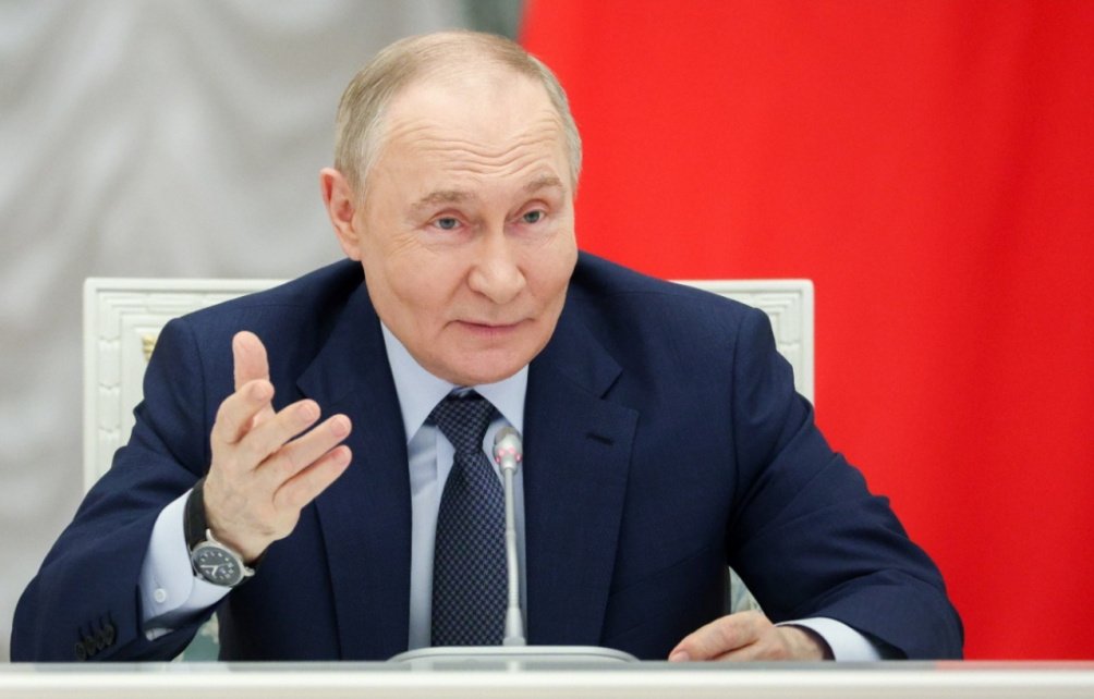 Путин дал старт второму сезону конкурса "Это у нас семейное"